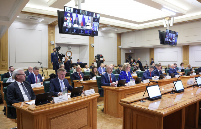Заседание Президиума Совета законодателей Российской Федерации, фото: Пресс-служба Совета Федерации Заседание Президиума Совета законодателей Российской Федерации, фото: Пресс-служба Совета Федерации