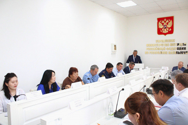 Калмыкия, совещание, июль 2026 г. Калмыкия, совещание, июль 2026 г.