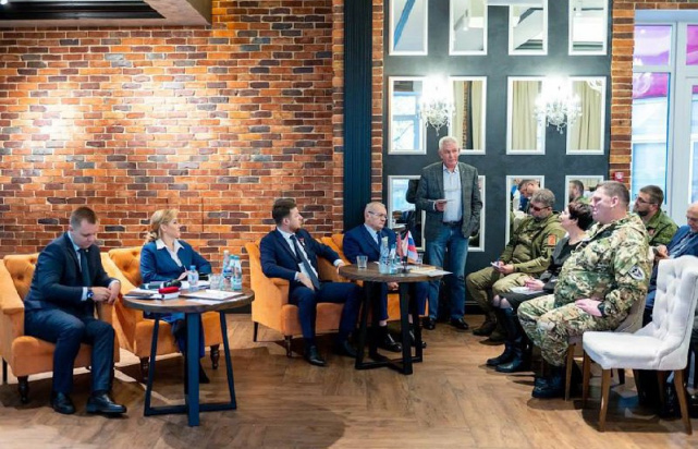В Брянской области обсудили вопросы оказания правовой и социальной поддержки участникам СВО, членам их семей и жителям приграничных территорий В Брянской области обсудили вопросы оказания правовой и социальной поддержки участникам СВО, членам их семей и жителям приграничных территорий